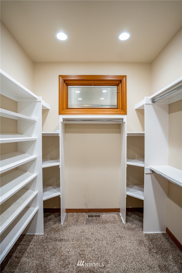 718 Young Road Northeast Moses Lake, WA 98837 - Photo 31 of 35 Gallery Image 31