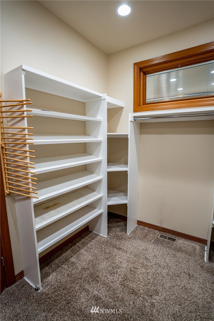 718 Young Road Northeast Moses Lake, WA 98837 - Photo 32 of 35 Gallery Image 32
