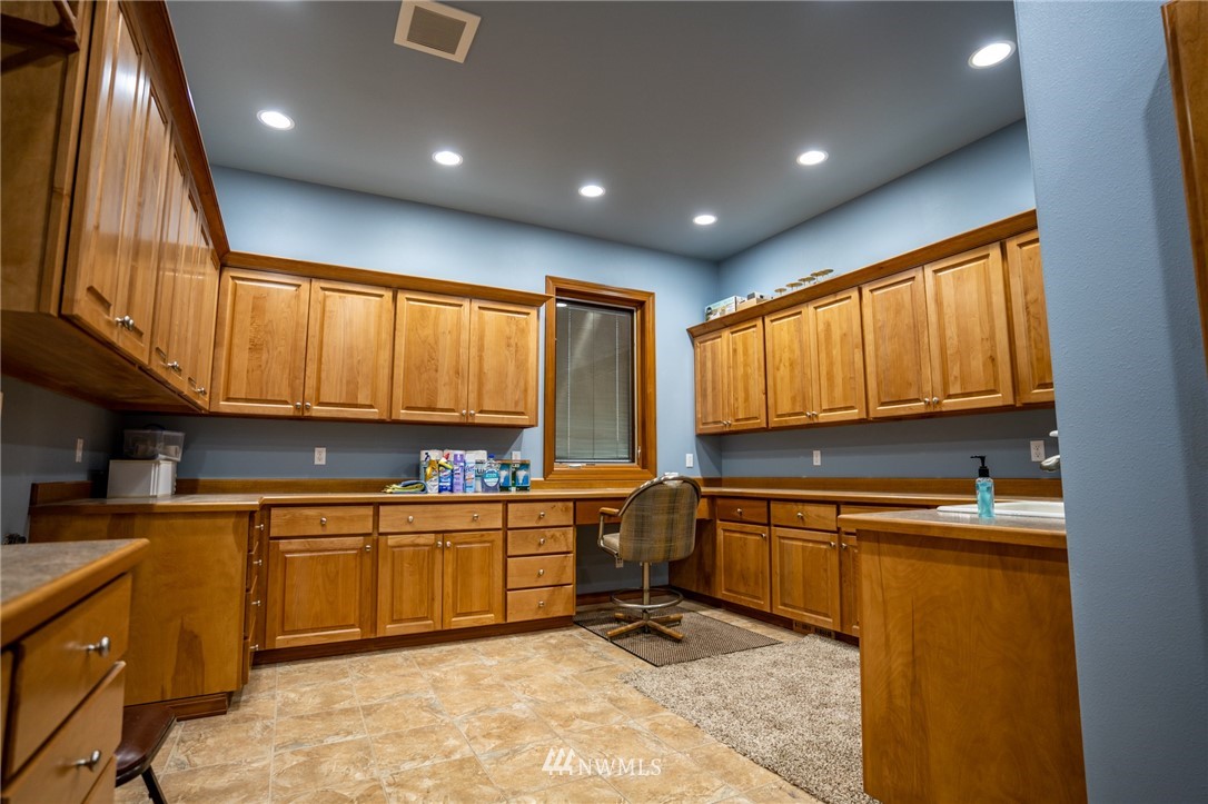 718 Young Road Northeast Moses Lake, WA 98837 - Photo 35 of 35 Gallery Image 35