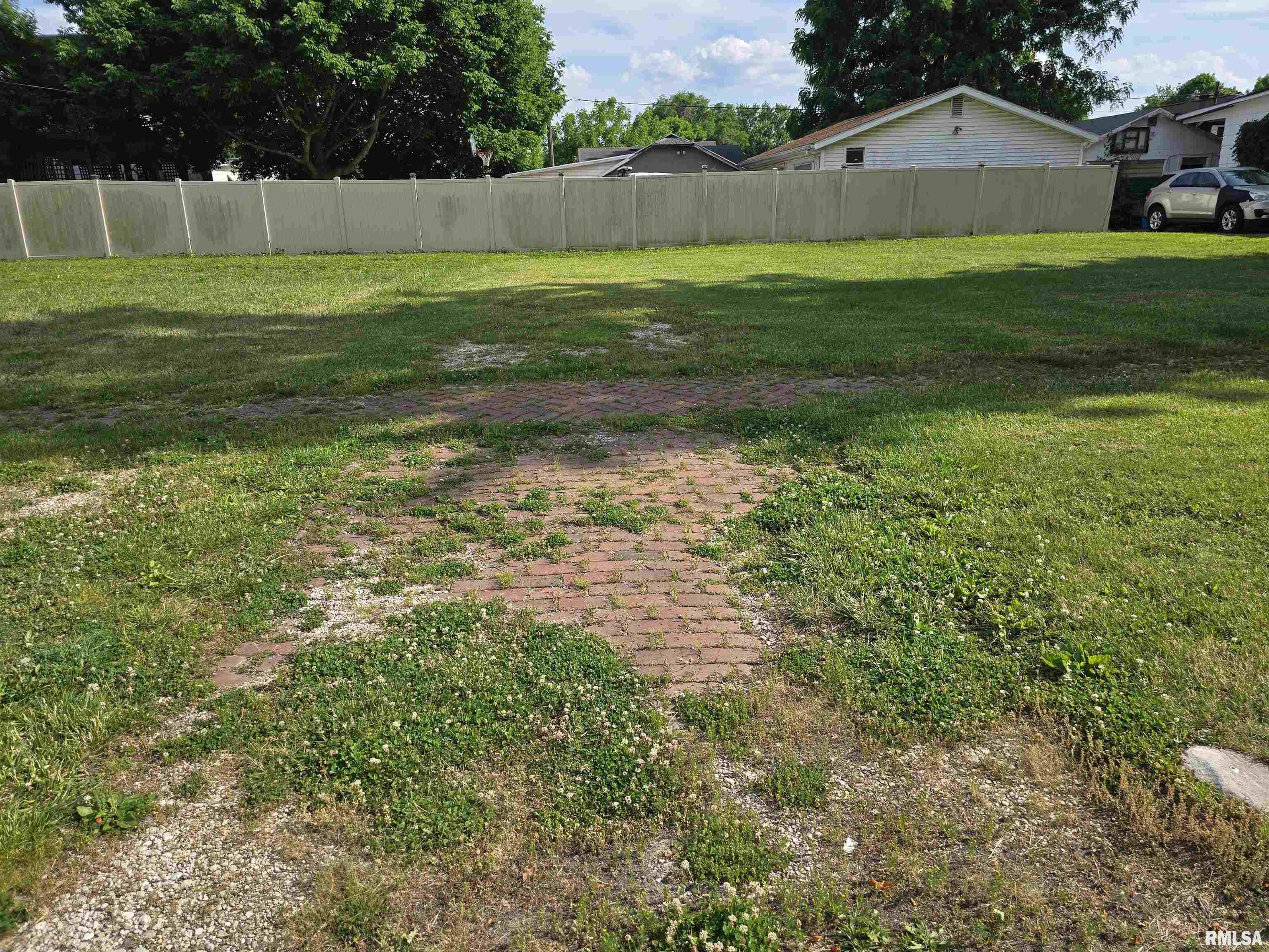 131 West Olive Street Canton, IL 61520 - Photo 76 of 76