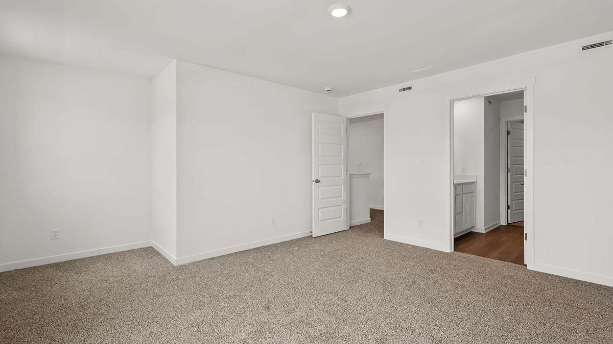 602 Adirondack Court Joliet, IL 60421 - Photo 15 of 16 a view of an empty room