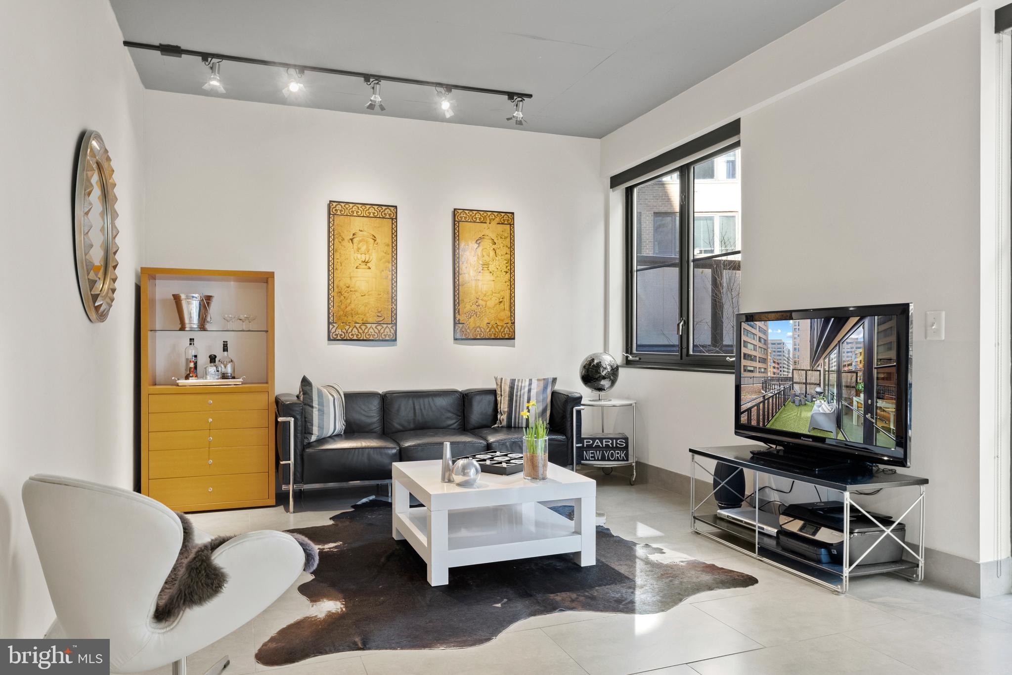 1133 14th Street Northwest, Unit 209 Washington, DC 20005 - Photo 8 of 28