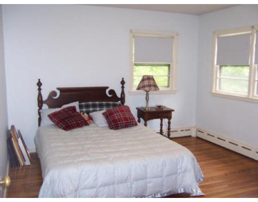 19 Juniper Road Andover, MA 01810 - Photo 7 of 8 Gallery Image 7