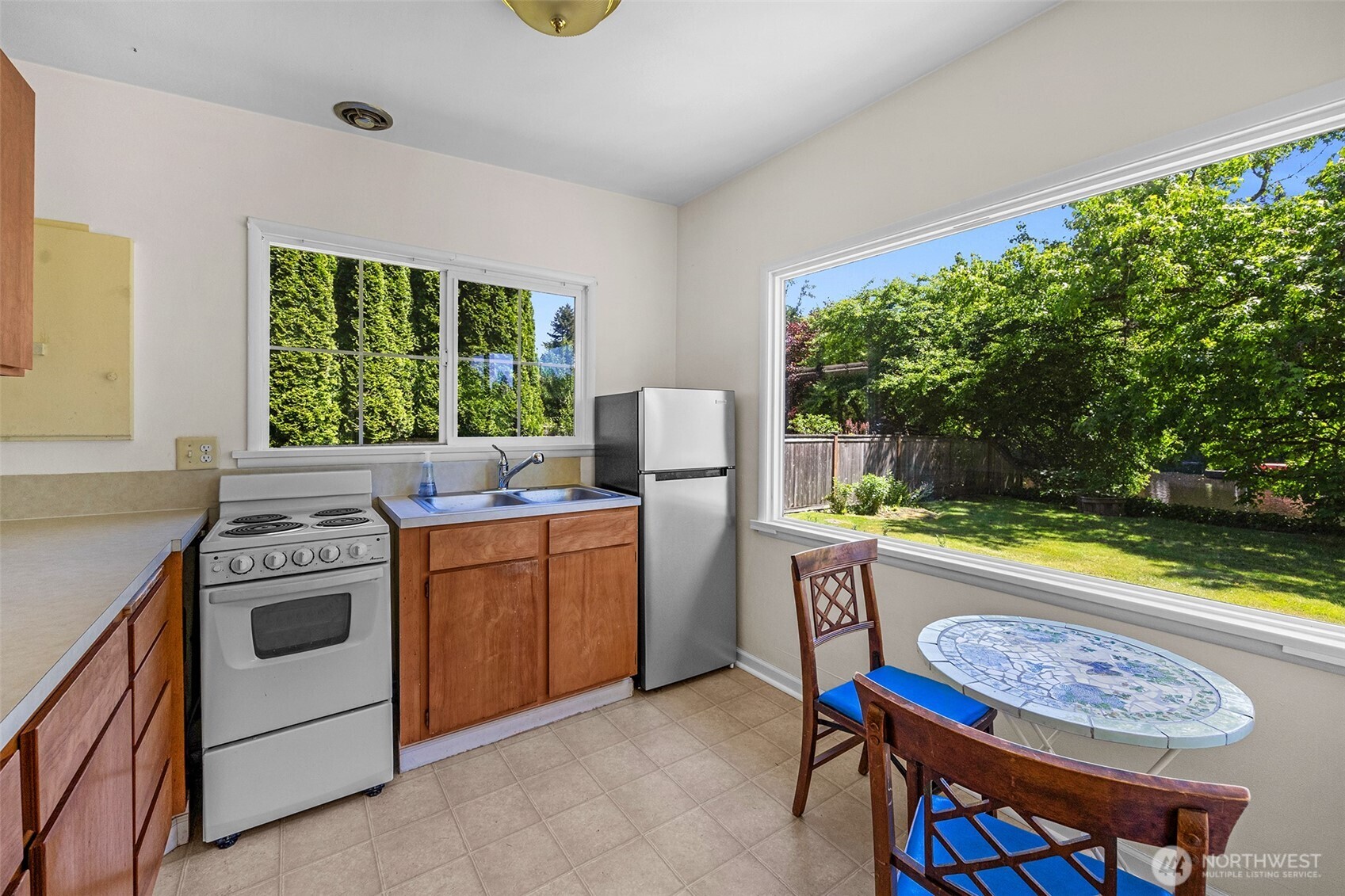 8833 Northeast Bothell Way Kenmore, WA 98028 - Photo 6 of 38