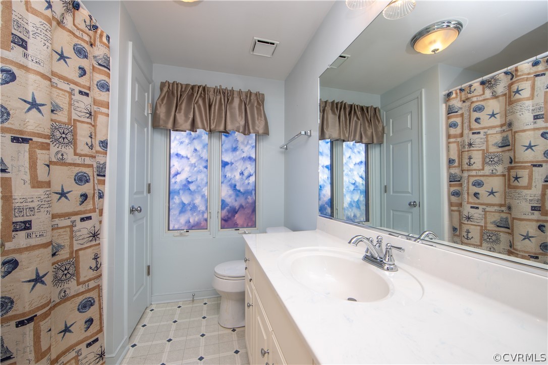 301 Beacon Ridge Drive, Unit 209 Hopewell, VA 23860 - Photo 26 of 36 3rd private bathroom.