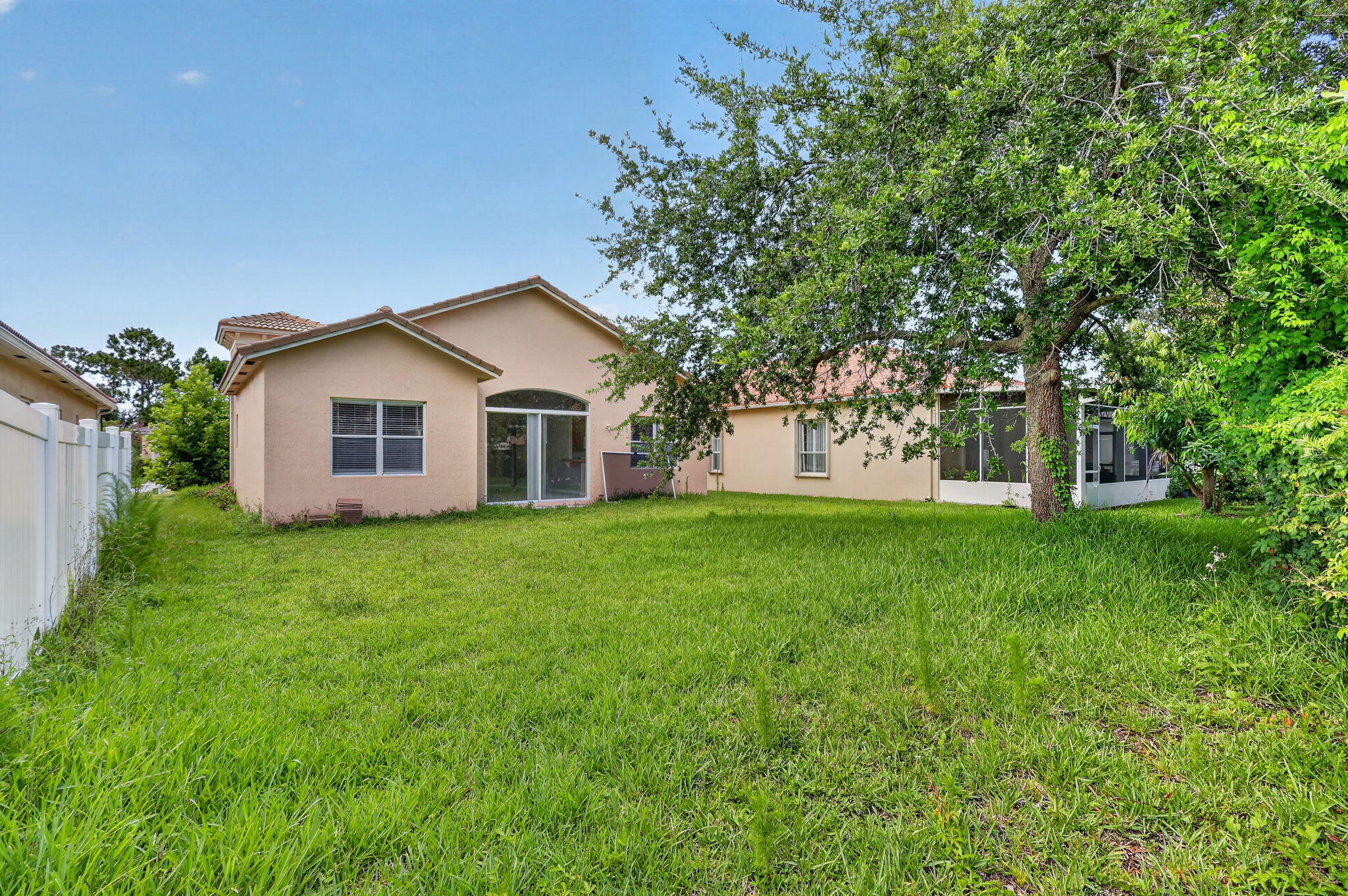 6305 Spring Lake Terrace Fort Pierce, FL 34951 - Photo 29 of 32 29-web-or-mls-7R7A2116
