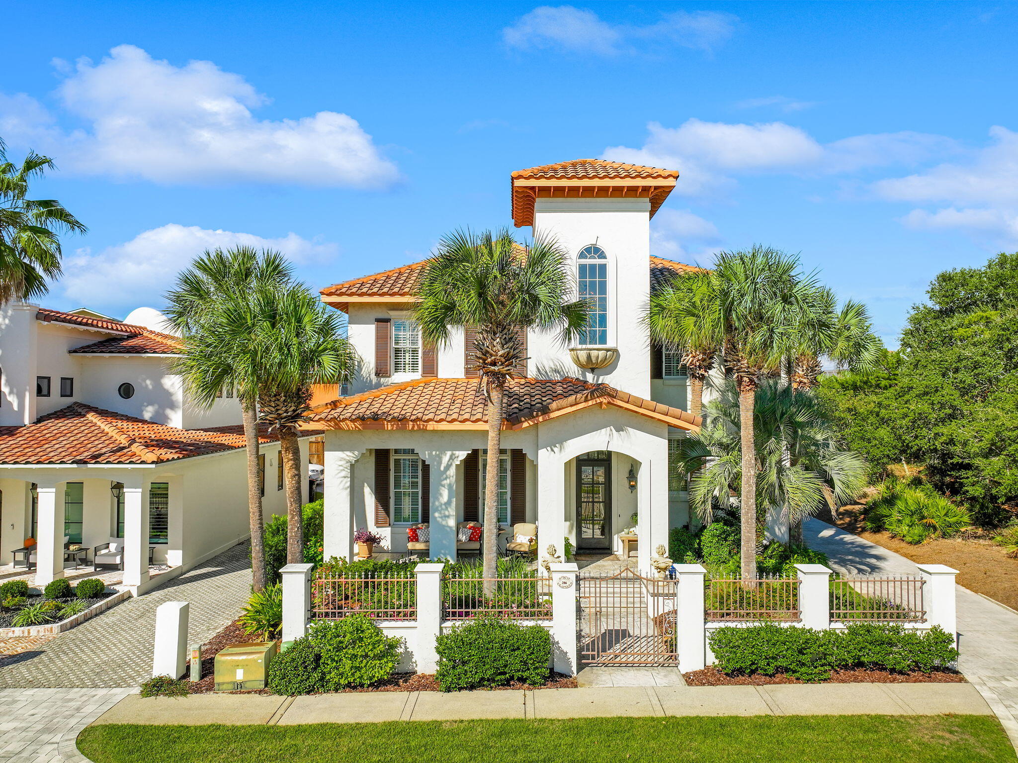 1-web-or-mls-286-rue-caribe