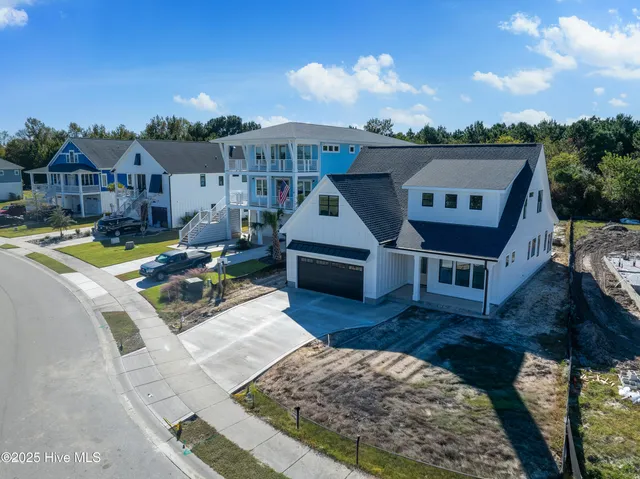 $749,000 | 366 Summerhouse Drive, Holly Ridge, NC 28445