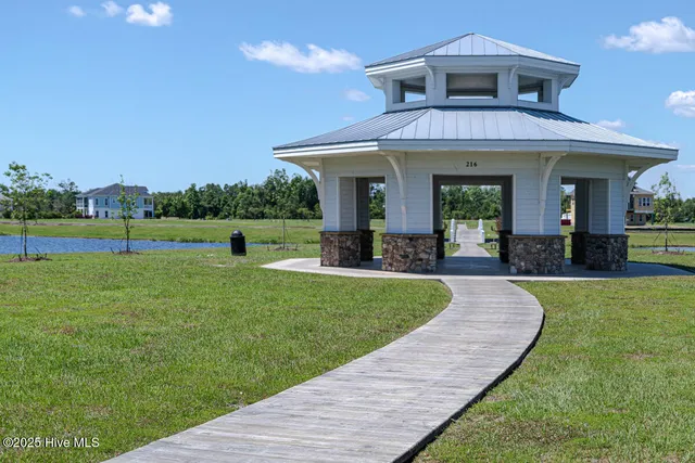 $749,000 | 366 Summerhouse Drive, Holly Ridge, NC 28445