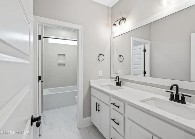 $749,000 | 366 Summerhouse Drive, Holly Ridge, NC 28445