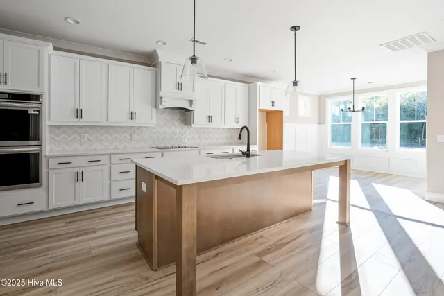 $749,000 | 366 Summerhouse Drive, Holly Ridge, NC 28445