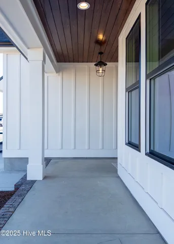 $749,000 | 366 Summerhouse Drive, Holly Ridge, NC 28445