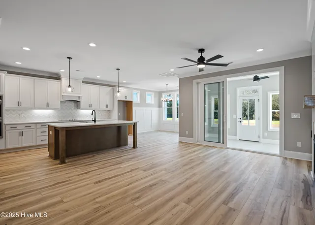 $749,000 | 366 Summerhouse Drive, Holly Ridge, NC 28445