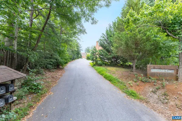 $375,000 | 2752 Hydraulic Road, Charlottesville, VA 22901