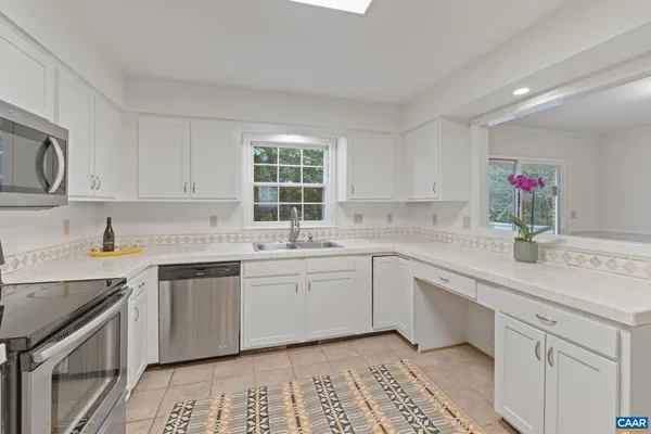 $375,000 | 2752 Hydraulic Road, Charlottesville, VA 22901