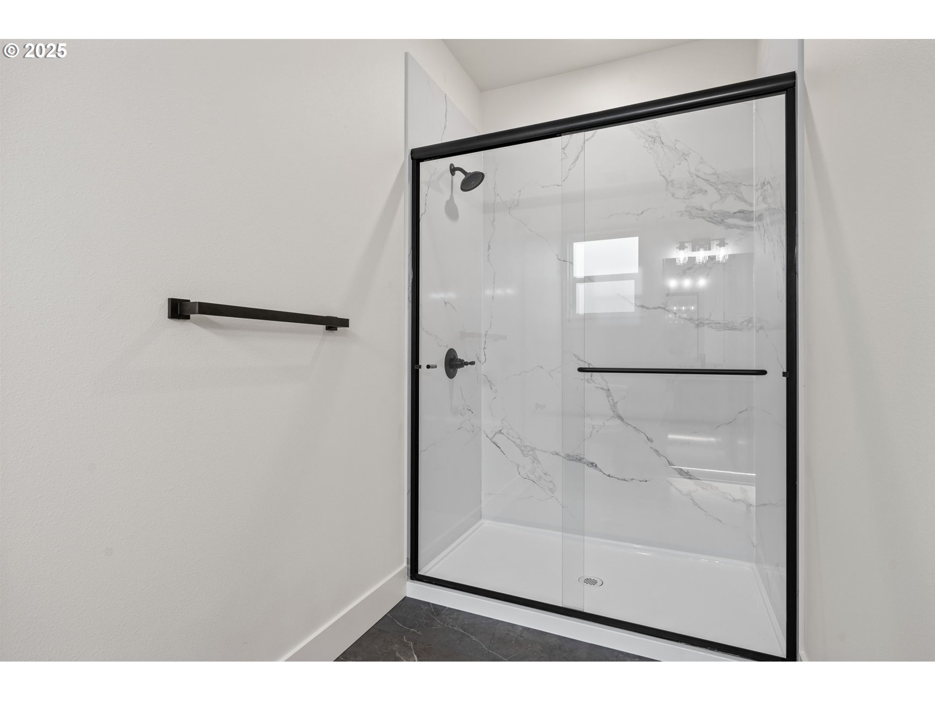 148 Fries Road Winlock, WA 98596 - Photo 20 of 39 a bathroom with a glass shower door