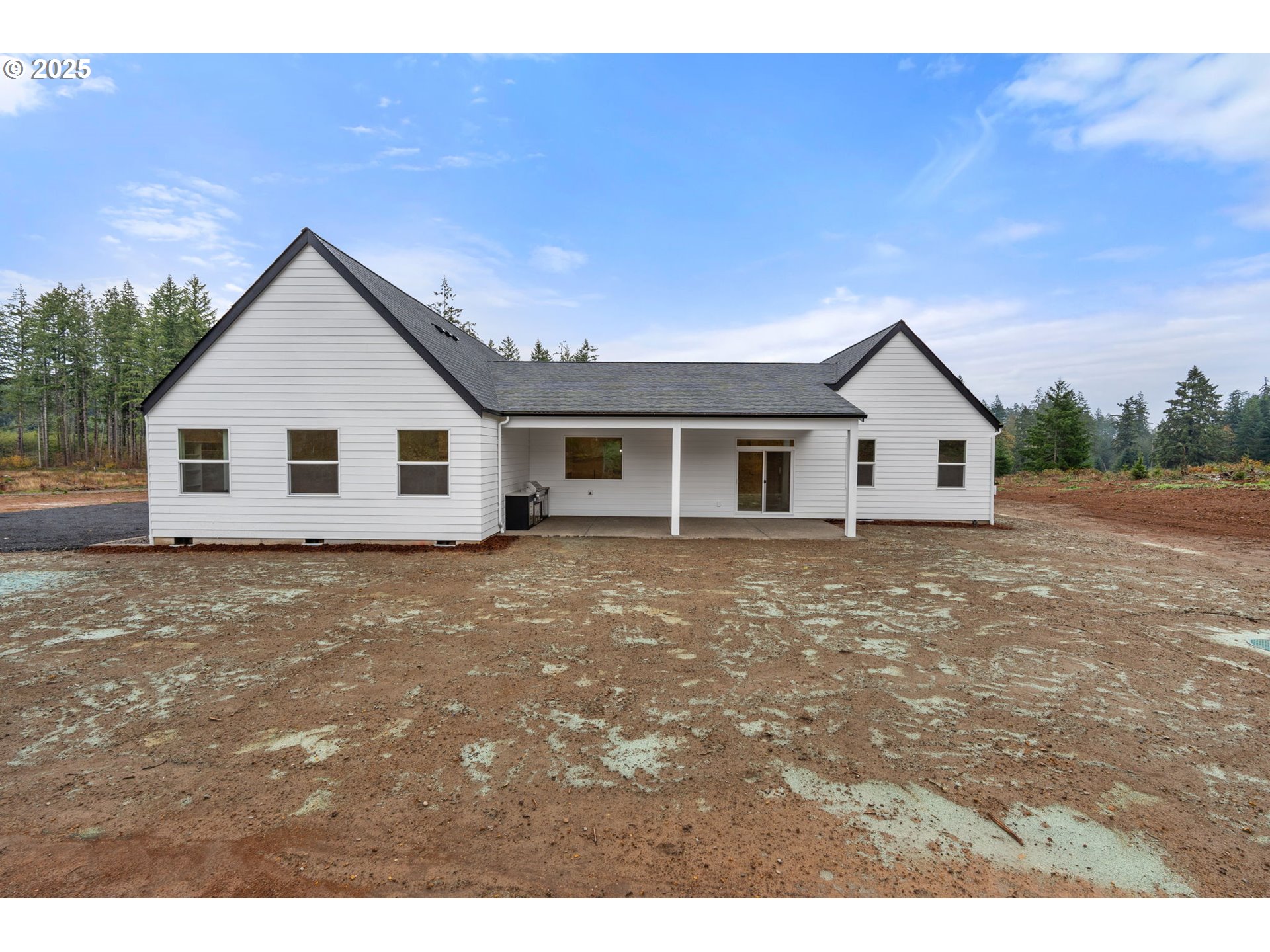 148 Fries Road Winlock, WA 98596 - Photo 29 of 39 a view of a house with a yard
