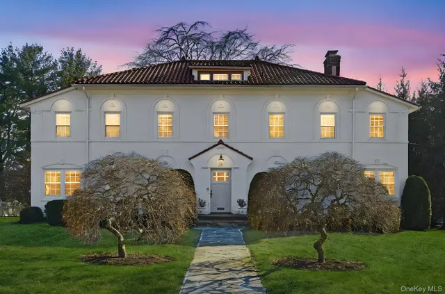 $2,050,000 | 221 Paine Avenue, New Rochelle, NY 10804