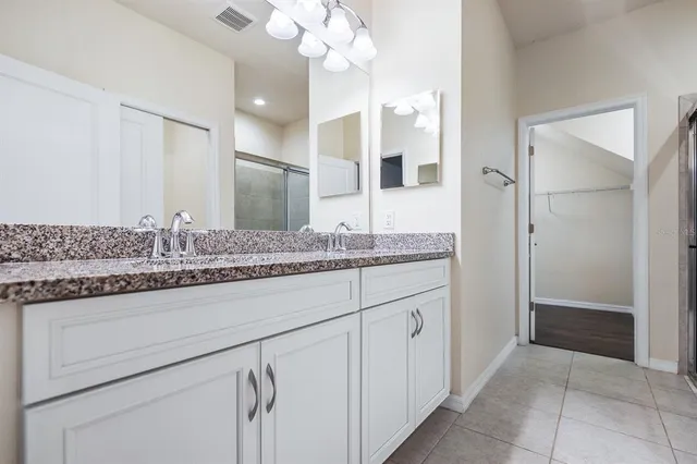 $2,475 | 5612 Balcony Bridge Place, Lithia, FL 33547