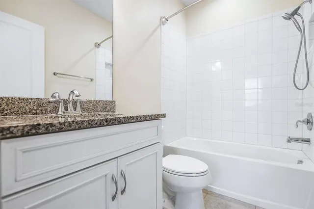 $2,475 | 5612 Balcony Bridge Place, Lithia, FL 33547