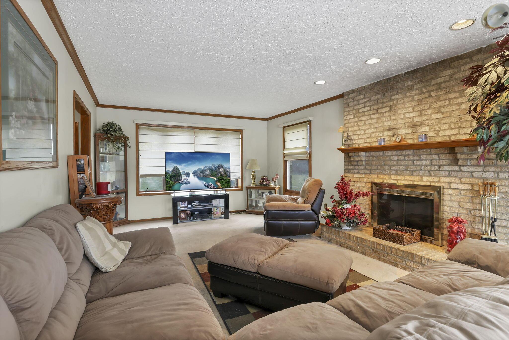 780 Diley Road Pickerington, OH 43147 - Photo 12 of 62 12-web-or-mls-IMG_8588