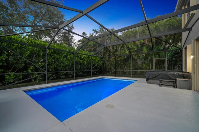 $699,000 | 6143 Southeast Crooked Oak Avenue, Hobe Sound, FL 33455