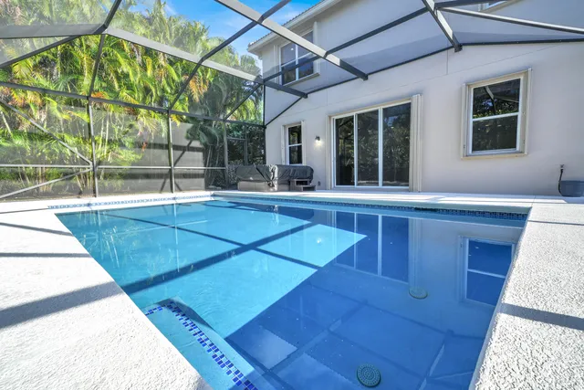 $699,000 | 6143 Southeast Crooked Oak Avenue, Hobe Sound, FL 33455