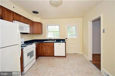 8110 Clyde Bank Road Baltimore, MD 21286 - Photo 10 of 22 Dining Room