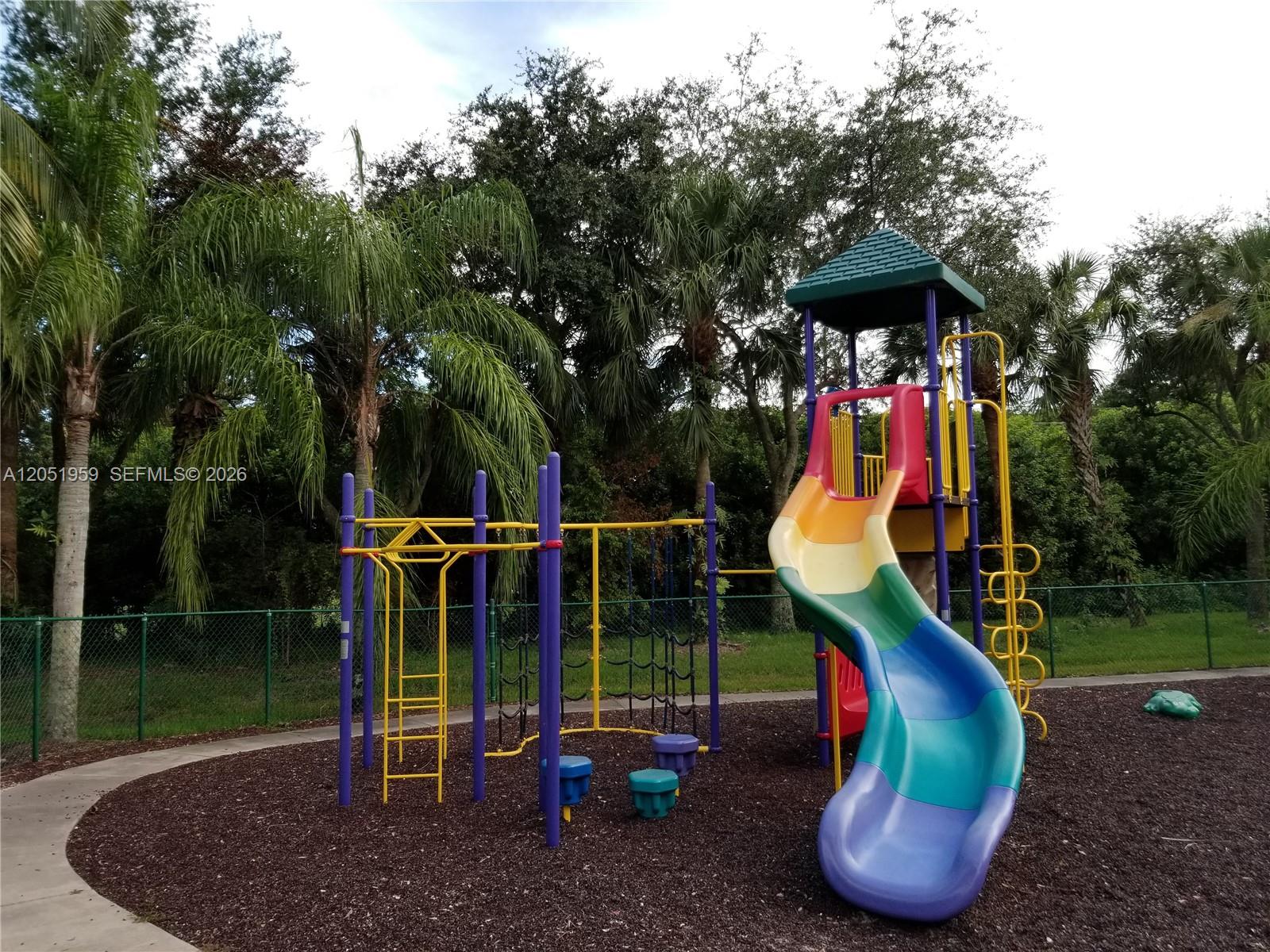 8362 Vía Serena Boca Raton, FL 33433 - Photo 8 of 16