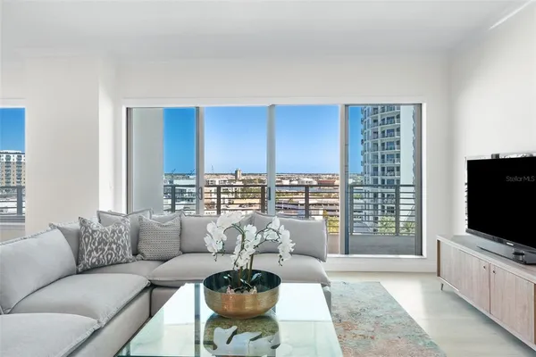 $6,300 | 449 South 12th Street, Unit 1101, Tampa, FL 33602