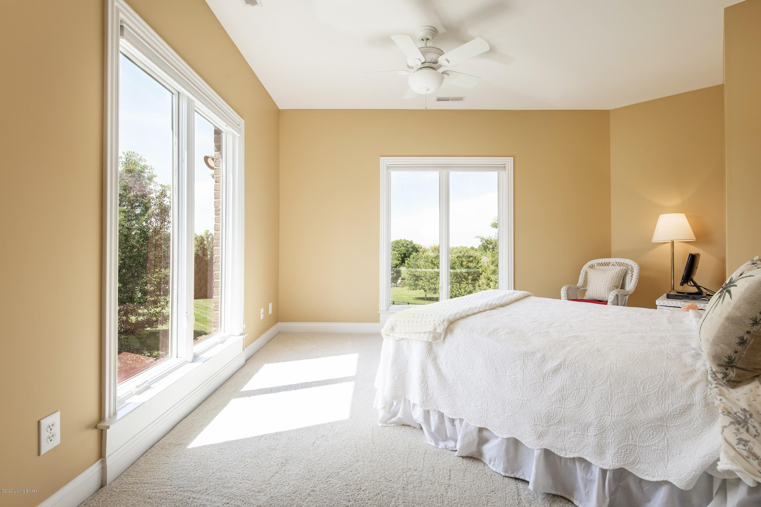 3208 Overlook Ridge Road Prospect, KY 40059 - Photo 40 of 76 Bright and Spacious