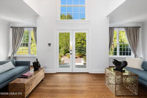 $3,400,000 | 351 Erskine Road, Stamford, CT 06903