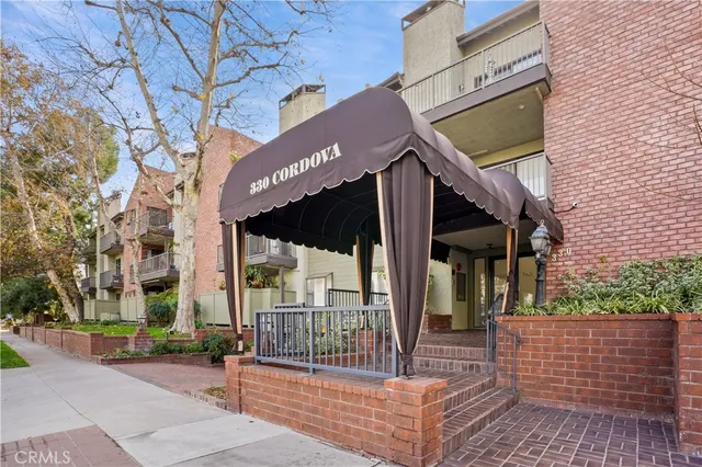$879,900 | 330 Cordova Street, Unit 155, Pasadena, CA 91101