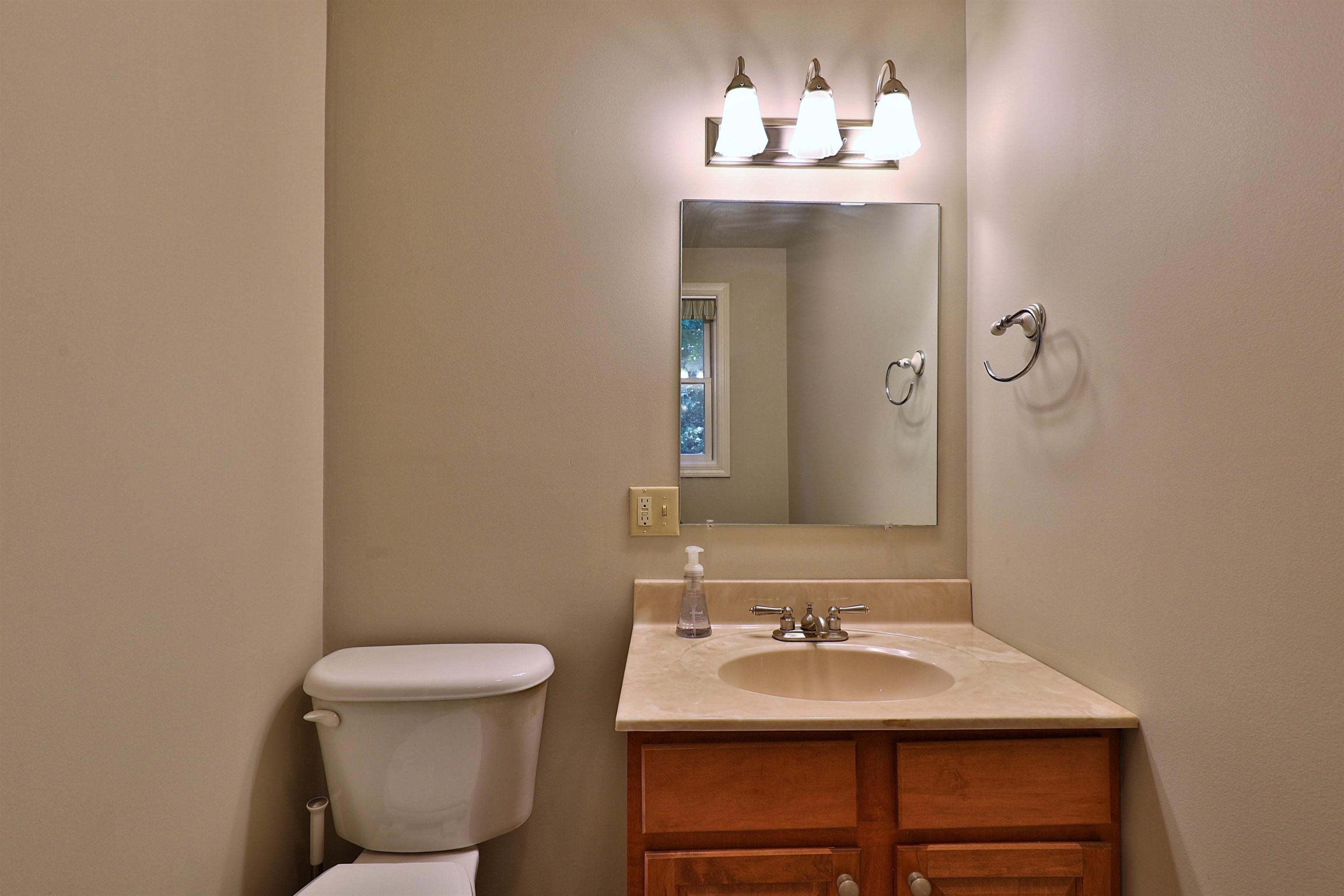 442 Crimson Hawk Road Plymouth, VT 05056 - Photo 14 of 25 Gallery Image 14
