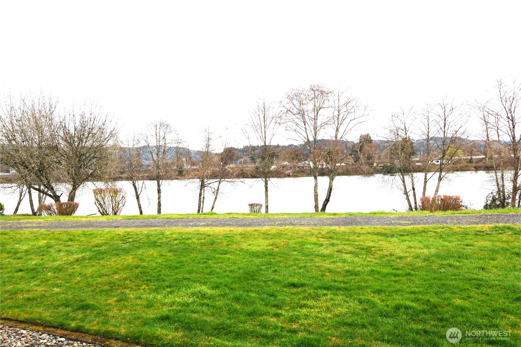 1548 River Road, Unit 107 Longview, WA 98632 - Photo 29 of 38 Gallery Image 29