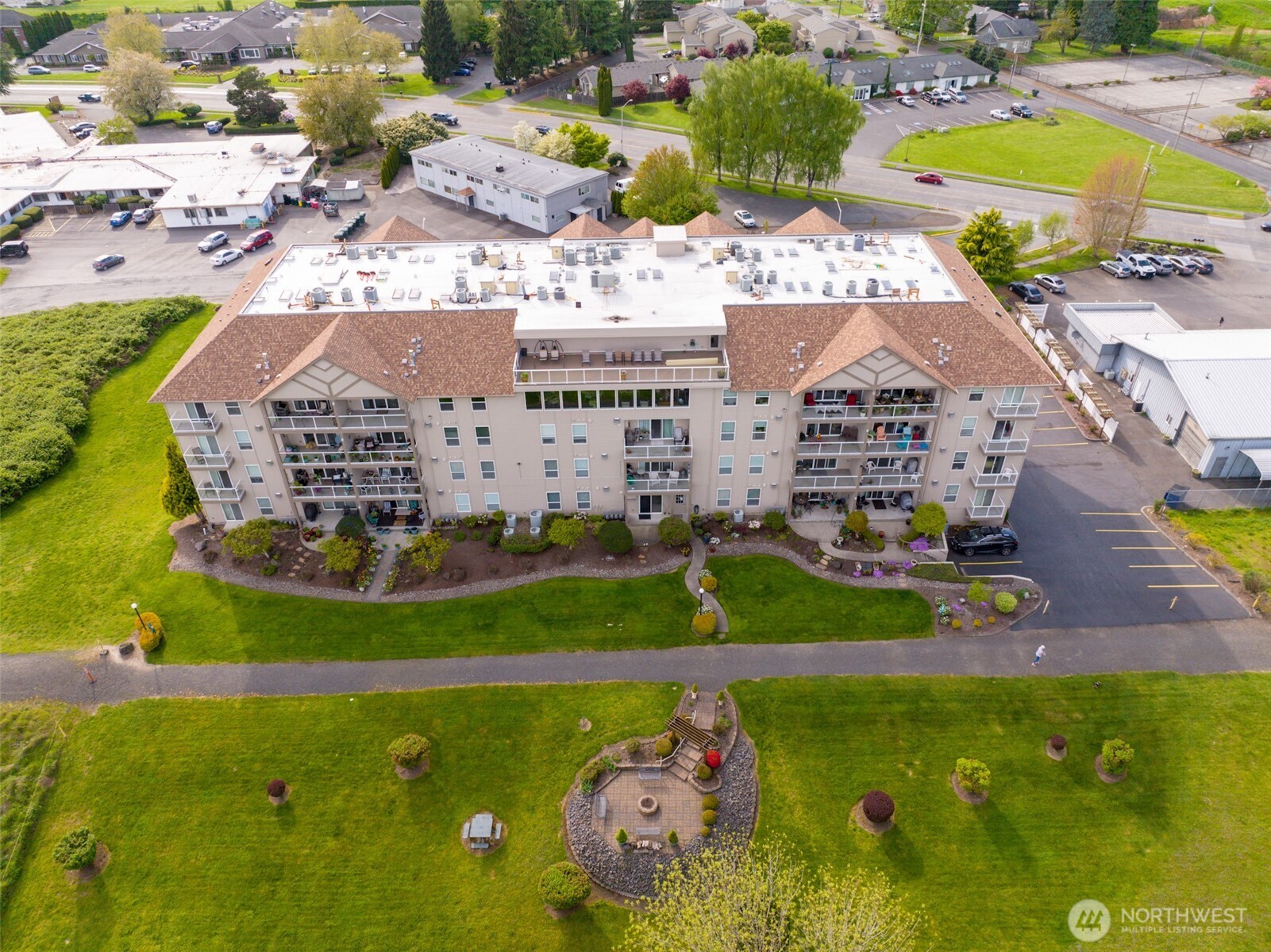 1548 River Road, Unit 107 Longview, WA 98632 - Photo 6 of 38 Gallery Image 6