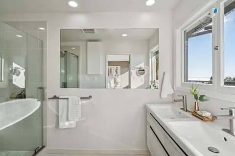 $1,899,000 | 6081 Wood Drive, Oakland, CA 94611