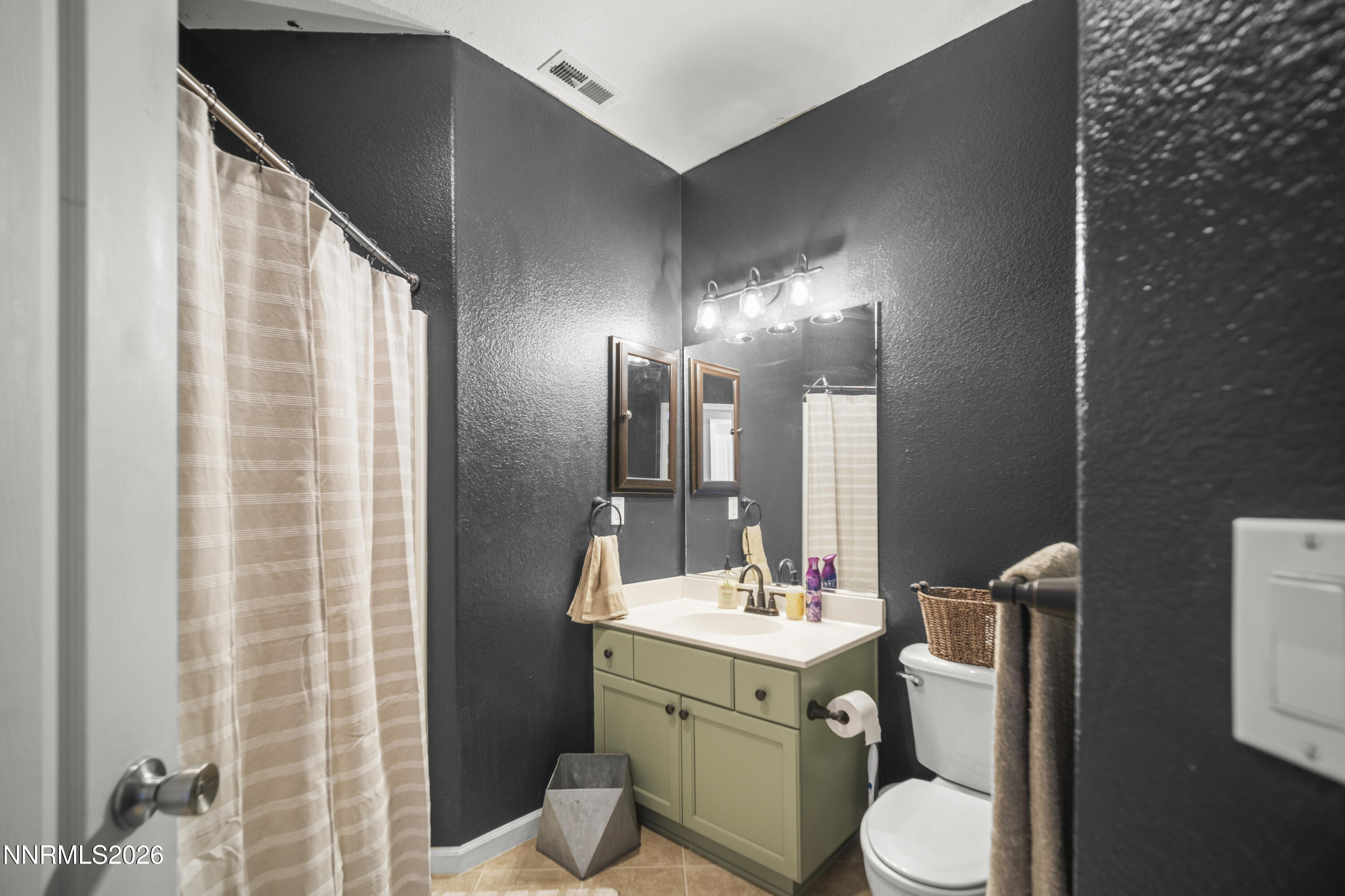 296 Fallen Leaf Lane Fernley, NV 89408 - Photo 13 of 31 _S1A9540