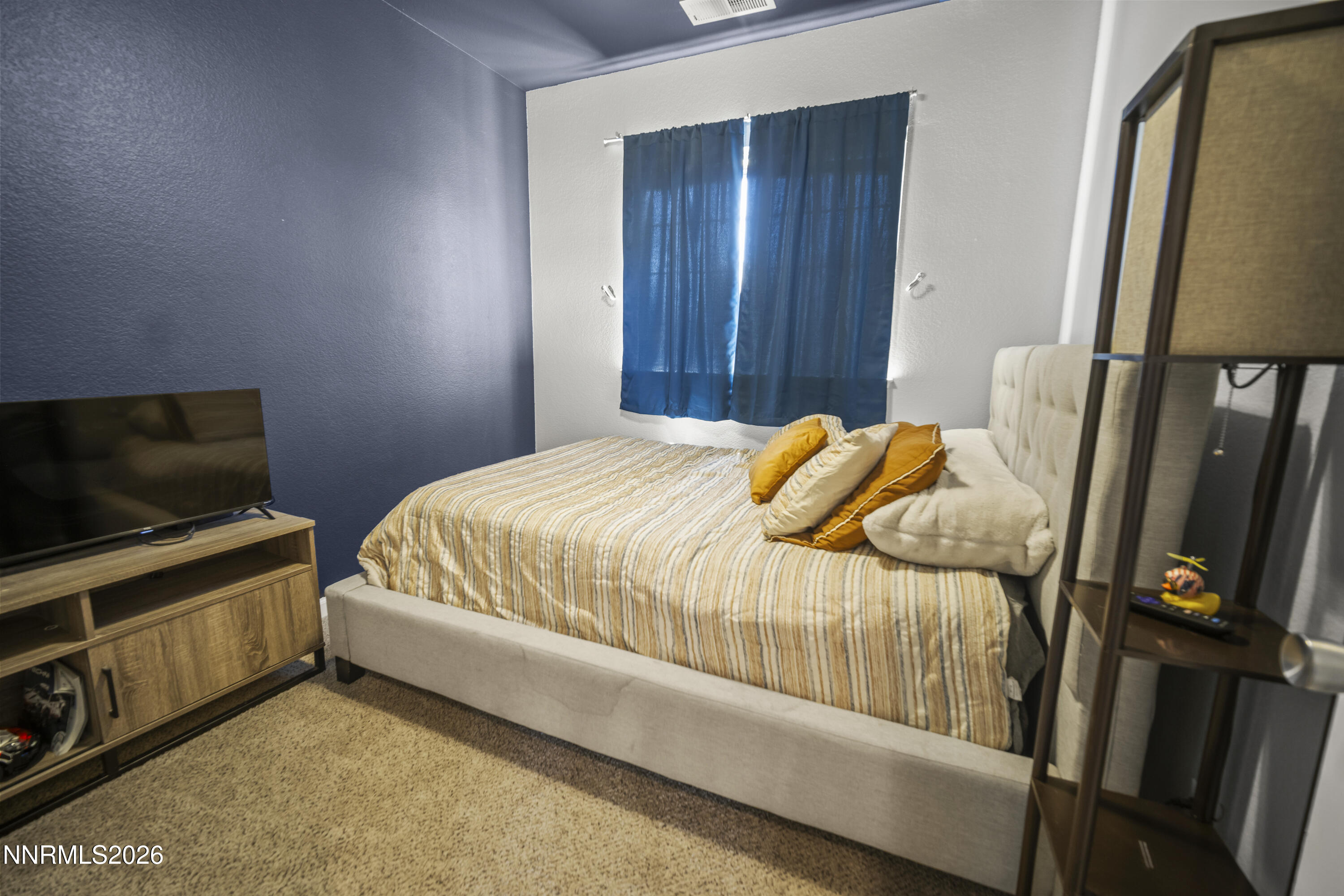 296 Fallen Leaf Lane Fernley, NV 89408 - Photo 10 of 31 _S1A9555