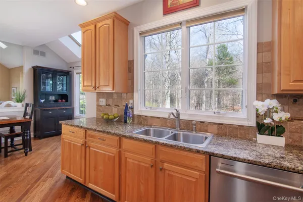 $989,000 | 77 Dimond Avenue, Cortlandt Manor, NY 10567
