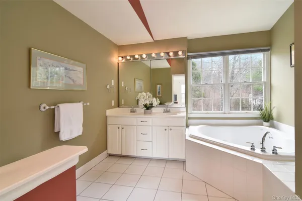 $989,000 | 77 Dimond Avenue, Cortlandt Manor, NY 10567