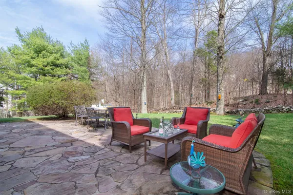 $989,000 | 77 Dimond Avenue, Cortlandt Manor, NY 10567