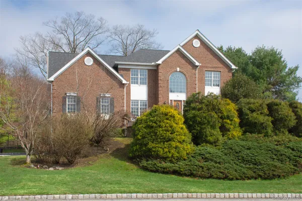 $989,000 | 77 Dimond Avenue, Cortlandt Manor, NY 10567