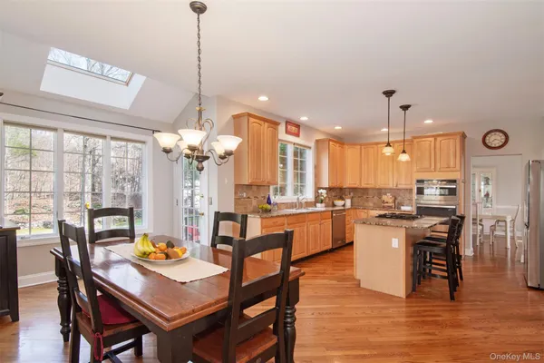 $989,000 | 77 Dimond Avenue, Cortlandt Manor, NY 10567
