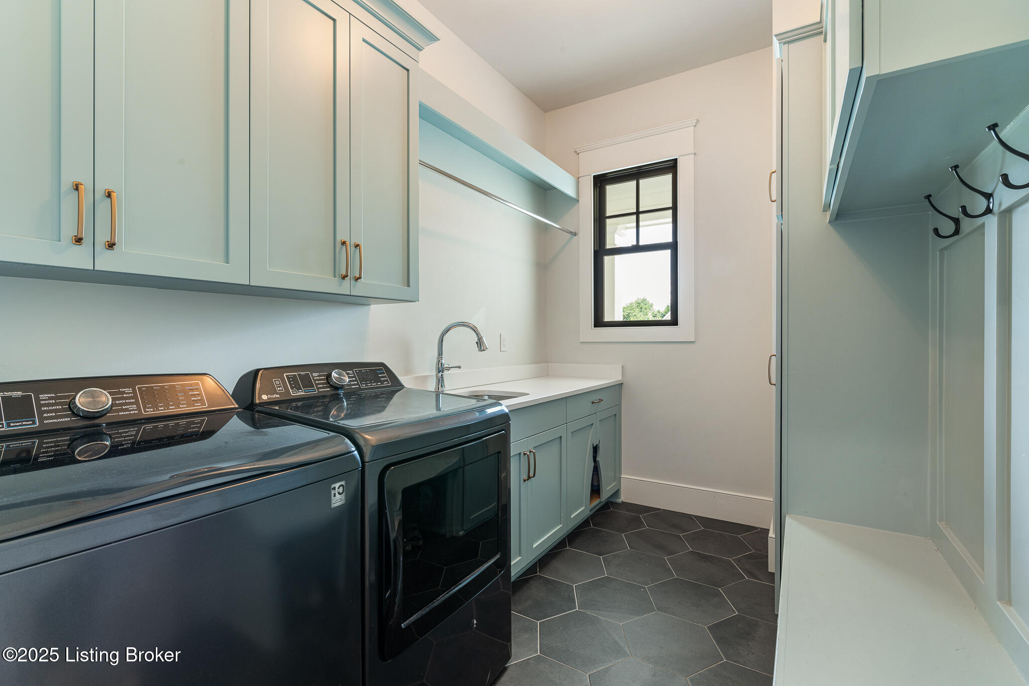 7815 Spring Farm Glen Road Prospect, KY 40059 - Photo 21 of 62 7815 Springfarm Glen Rd-33