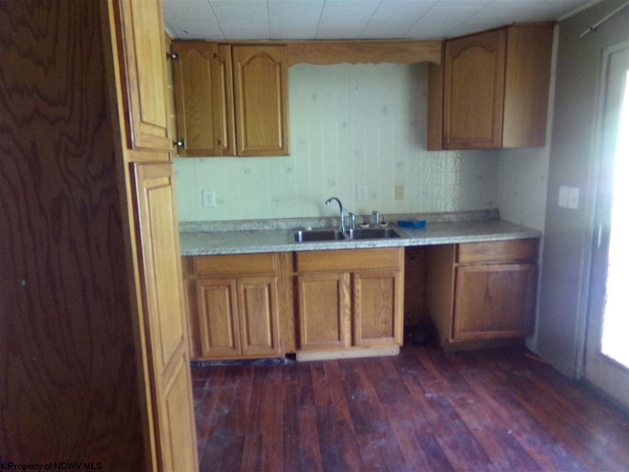 51 Midway Road Belington, WV 26250 - Photo 6 of 16 Gallery Image 6