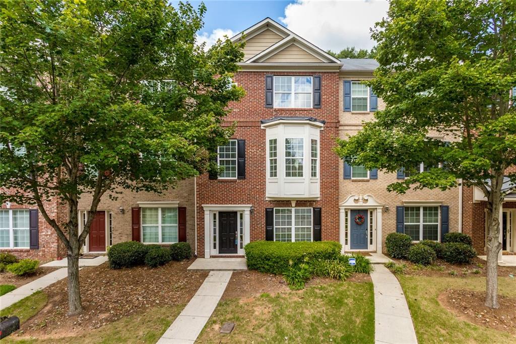 607 Pecan Knoll Drive Marietta, GA 30008 - Photo 1 of 1 Front view of 607 Pecan Knoll Bay Window