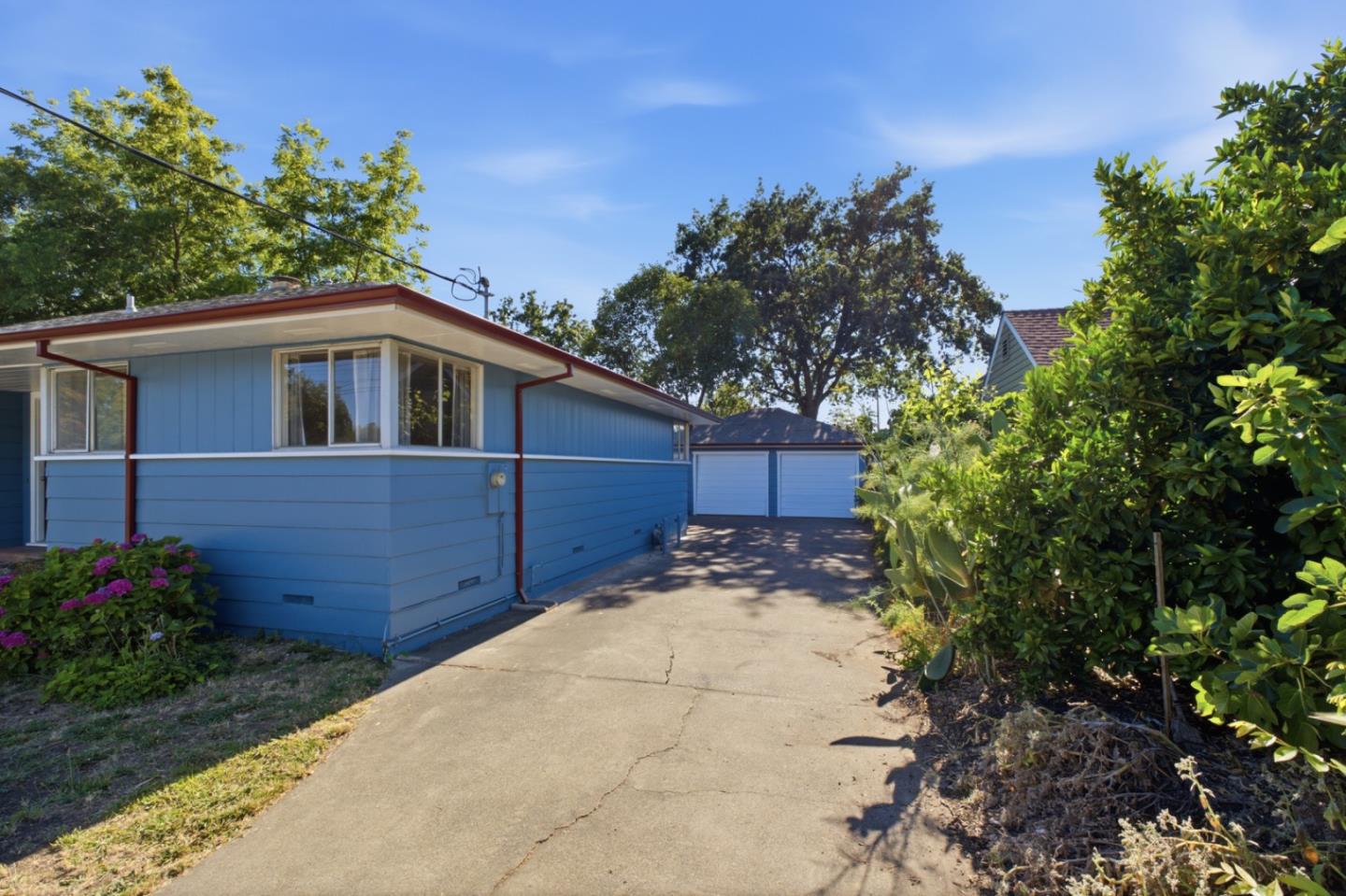 2111 Orchard Street Santa Rosa, CA 95404 - Photo 5 of 40