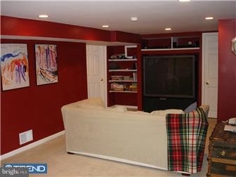 120 Joanna Road Havertown, PA 19083 - Photo 11 of 12 Family Room