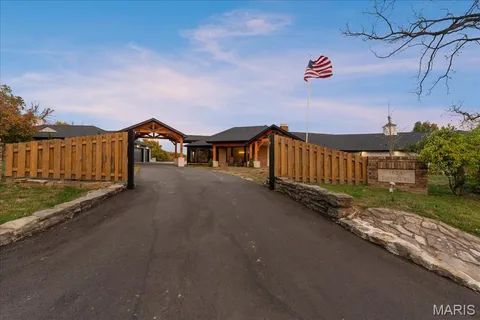 $2,749,900 | 1824 Topping Road, St. Louis, MO 63131
